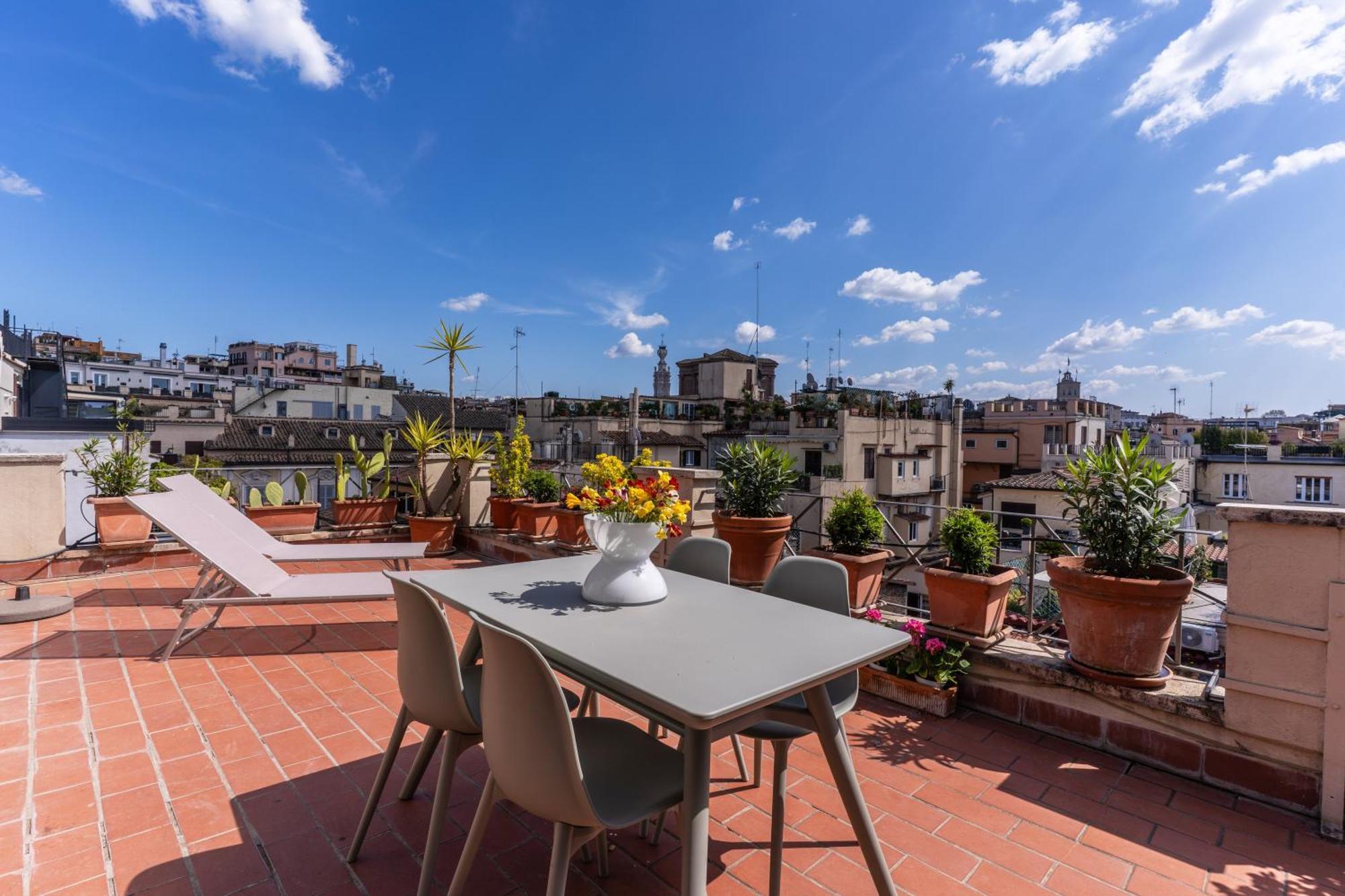 Attic With Terrace Spanish Steps Exclusive Appartement Rome